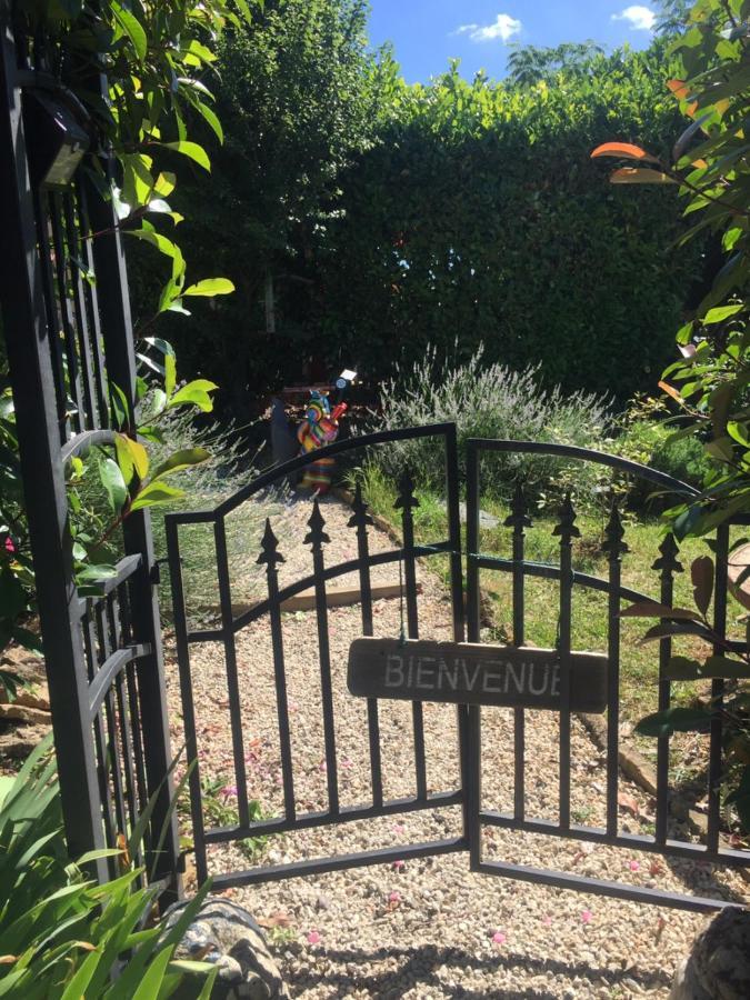 Le Jardin De Theleme "Charme Discret Pour Un Nid Douillet" Villa Mazille Exterior foto