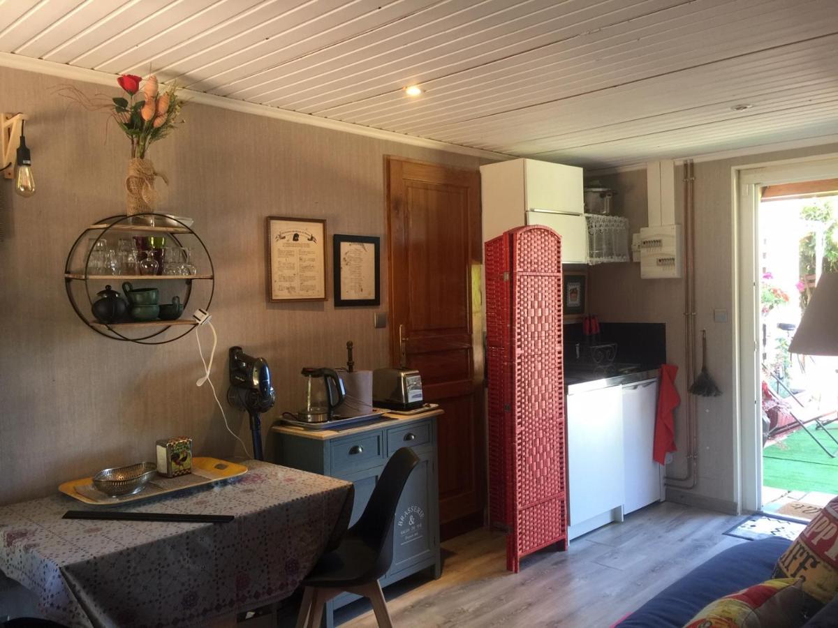 Le Jardin De Theleme "Charme Discret Pour Un Nid Douillet" Villa Mazille Exterior foto