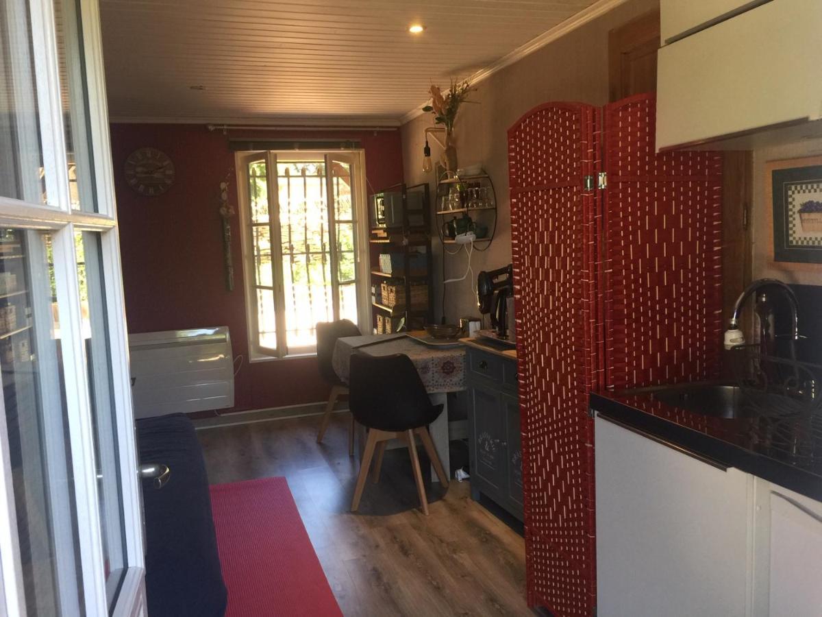 Le Jardin De Theleme "Charme Discret Pour Un Nid Douillet" Villa Mazille Exterior foto